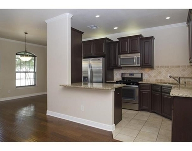 1821 Cortez Lane - Photo Thumbnail 11