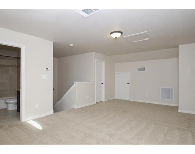 1821 Cortez Lane - Photo Thumbnail 16