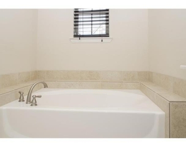 1821 Cortez Lane - Photo Thumbnail 13