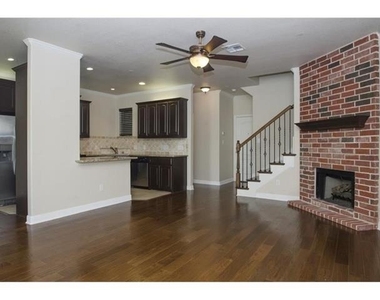 1821 Cortez Lane - Photo Thumbnail 12