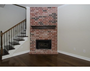 1821 Cortez Lane - Photo Thumbnail 2