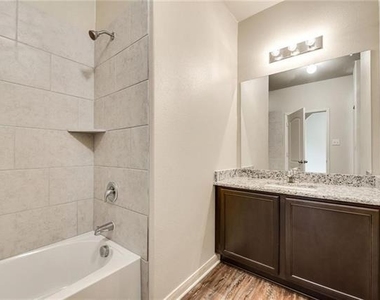 228 Ryan Street - Photo Thumbnail 2