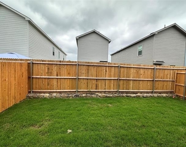 924 Sandhill Crane Lane - Photo Thumbnail 15