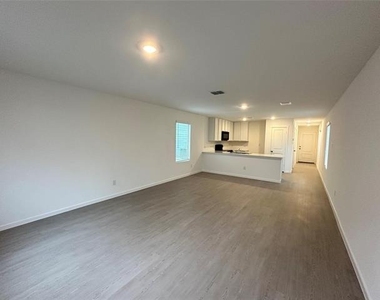 924 Sandhill Crane Lane - Photo Thumbnail 2