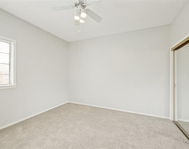 3317 Devonshire Drive - Photo Thumbnail 6