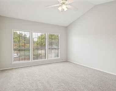 3317 Devonshire Drive - Photo Thumbnail 5