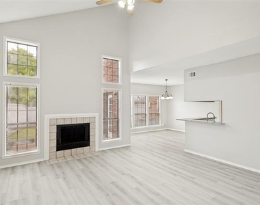 3317 Devonshire Drive - Photo Thumbnail 4