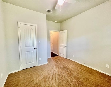 3115 N Hickory Street - Photo Thumbnail 16
