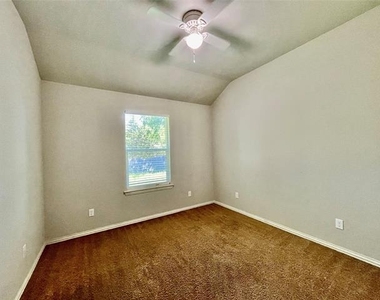 3115 N Hickory Street - Photo Thumbnail 15