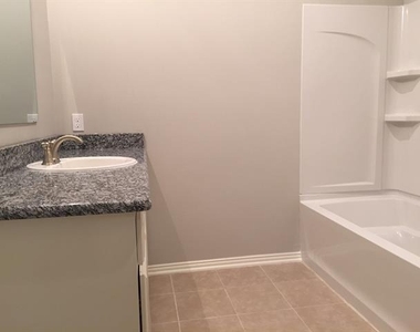 3115 N Hickory Street - Photo Thumbnail 19