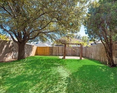 5832 Mossbrook Trail - Photo Thumbnail 26