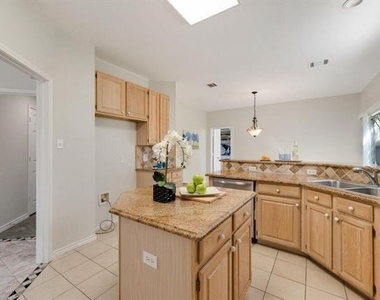 5832 Mossbrook Trail - Photo Thumbnail 14
