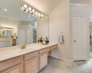 5832 Mossbrook Trail - Photo Thumbnail 10