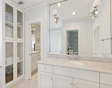 4352 Livingston Avenue - Photo Thumbnail 16