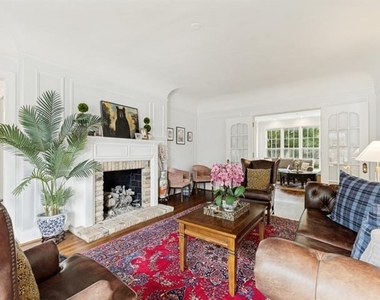 4352 Livingston Avenue - Photo Thumbnail 1