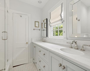 4352 Livingston Avenue - Photo Thumbnail 19
