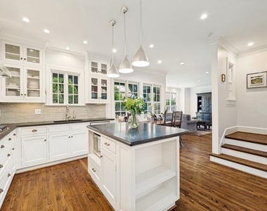 4352 Livingston Avenue - Photo Thumbnail 9