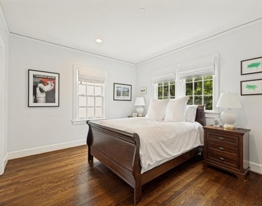 4352 Livingston Avenue - Photo Thumbnail 20