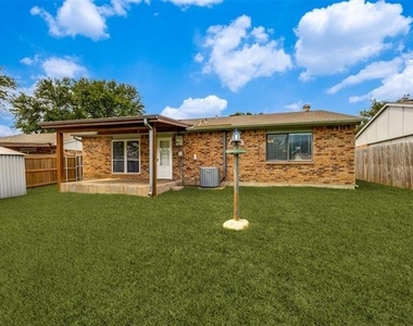 530 Hightrail Drive - Photo Thumbnail 11