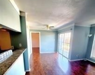 18333 Roehampton Drive - Photo Thumbnail 5