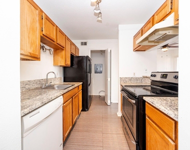 18333 Roehampton Drive - Photo Thumbnail 13