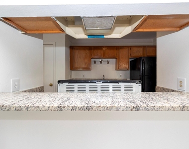 18333 Roehampton Drive - Photo Thumbnail 14
