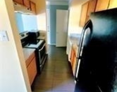18333 Roehampton Drive - Photo Thumbnail 4