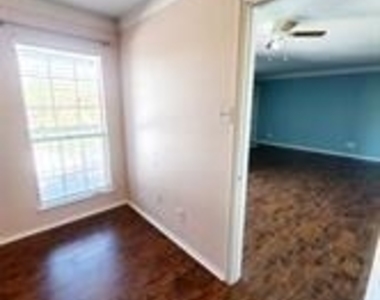 18333 Roehampton Drive - Photo Thumbnail 3