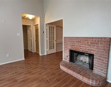 1268 Topeka Drive - Photo Thumbnail 12