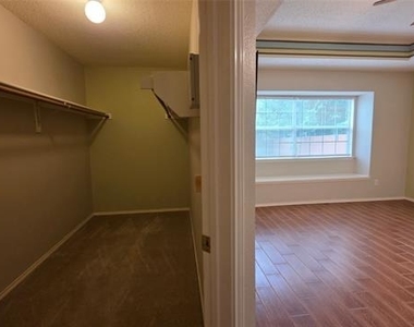 1268 Topeka Drive - Photo Thumbnail 20