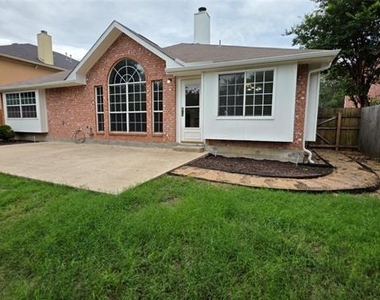 1268 Topeka Drive - Photo Thumbnail 32