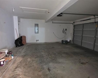 1268 Topeka Drive - Photo Thumbnail 30
