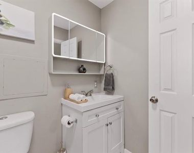 7812 Royal Lane - Photo Thumbnail 19