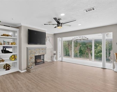 7812 Royal Lane - Photo Thumbnail 7