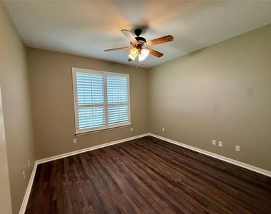 102 Aledo Pointe Drive - Photo Thumbnail 21
