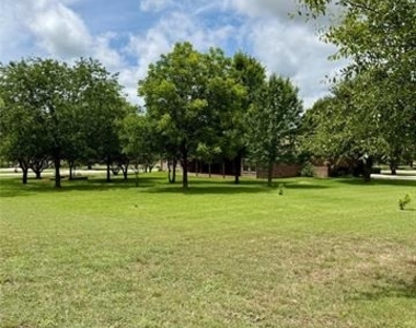 102 Aledo Pointe Drive - Photo Thumbnail 38