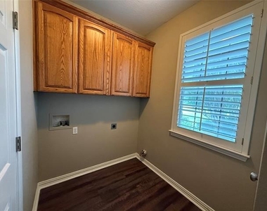 102 Aledo Pointe Drive - Photo Thumbnail 20
