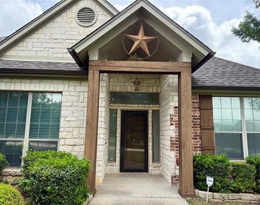 102 Aledo Pointe Drive - Photo Thumbnail 1
