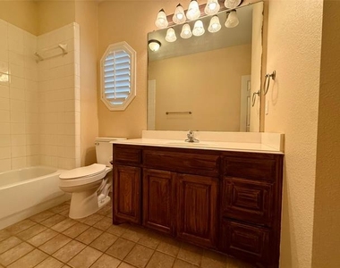 102 Aledo Pointe Drive - Photo Thumbnail 22