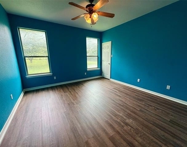 102 Aledo Pointe Drive - Photo Thumbnail 25
