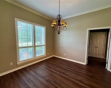 102 Aledo Pointe Drive - Photo Thumbnail 14