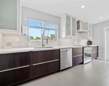 15276 Harrison Road - Photo Thumbnail 18