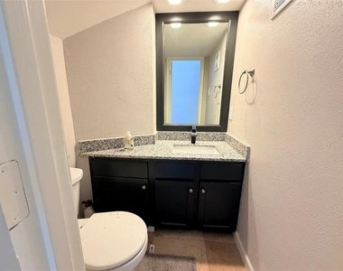 6808 Eastridge Drive - Photo Thumbnail 7