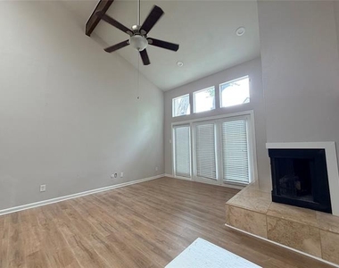 6808 Eastridge Drive - Photo Thumbnail 4