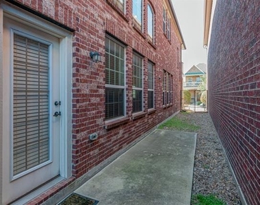 219 Knapford Station - Photo Thumbnail 35