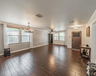 337 Snapdragon Court - Photo Thumbnail 5