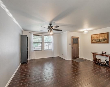 337 Snapdragon Court - Photo Thumbnail 7