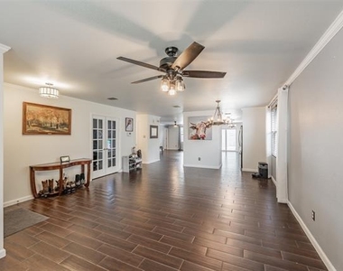 337 Snapdragon Court - Photo Thumbnail 6