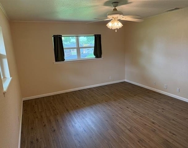 216 Randy Street - Photo Thumbnail 22