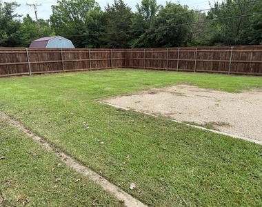 216 Randy Street - Photo Thumbnail 28